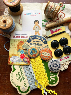 Button Badge 'Clarks Thread Spool Label Set C' (糸巻きラベル)vintage sewing  pin buttons from micmoc.com